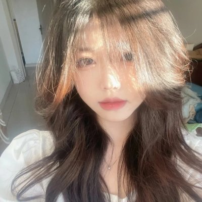 照片里的伴娘 封面