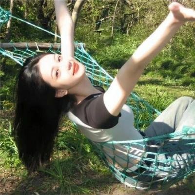 俏女小神探 封面
